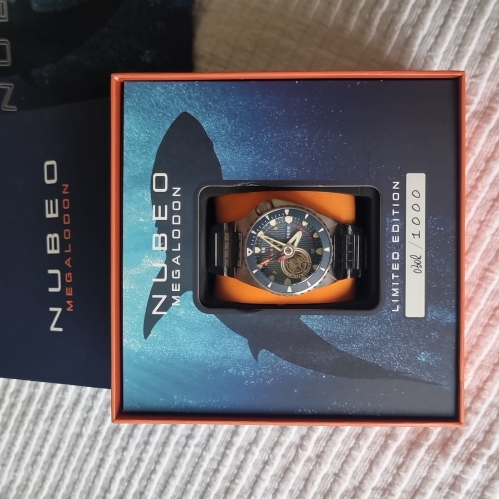 Watch - Picture 2 of 5